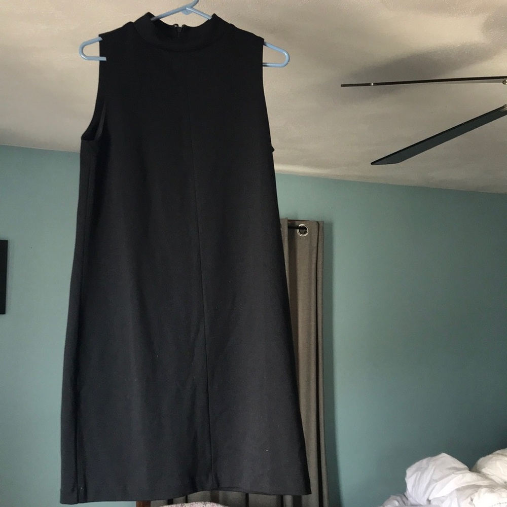 Black dress never worn size 8 tags still on